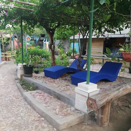 ホテル Lombok Sunset Hideaway Lembar エクステリア 写真